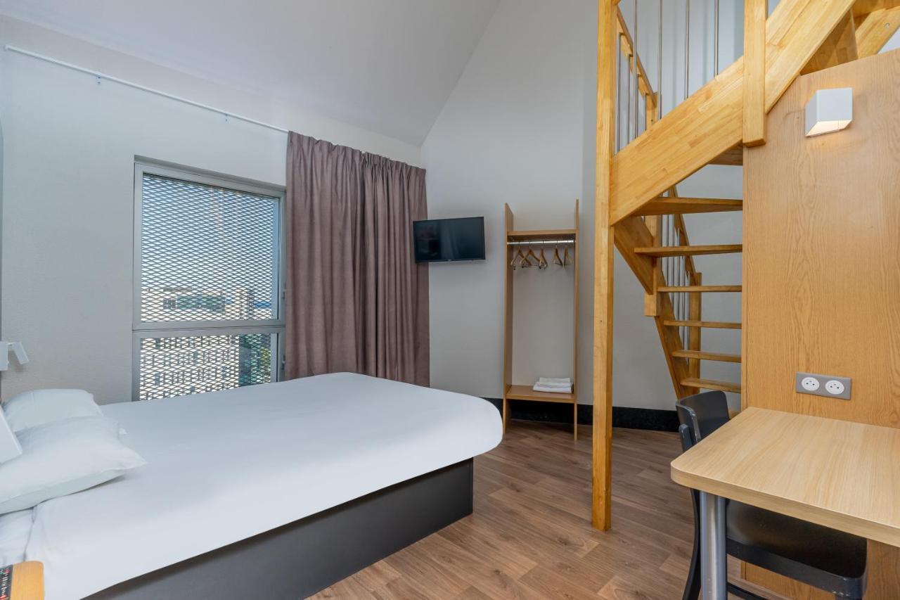 B&B Hôtel Marseille Euromed Buitenkant foto