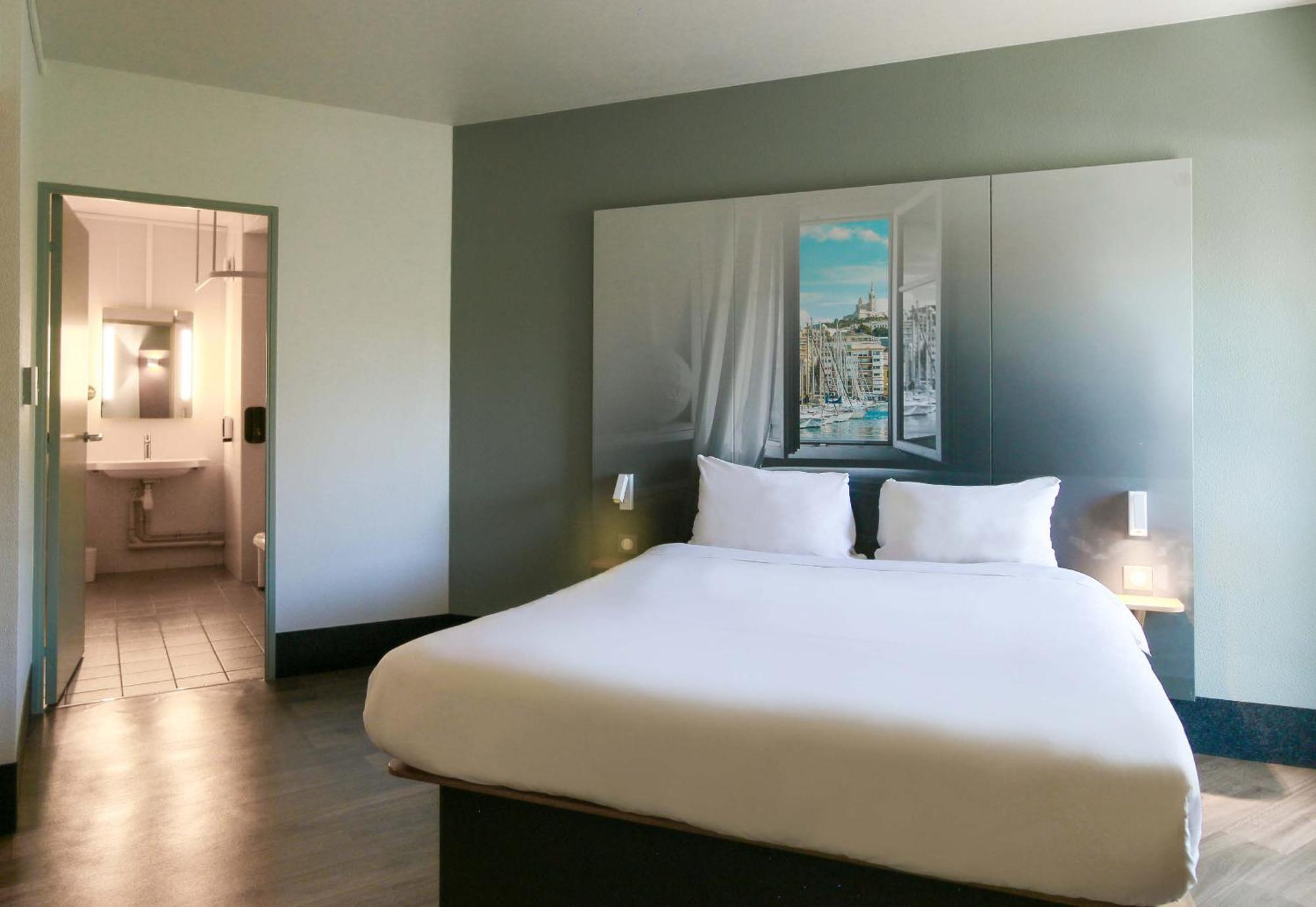 B&B Hôtel Marseille Euromed Buitenkant foto