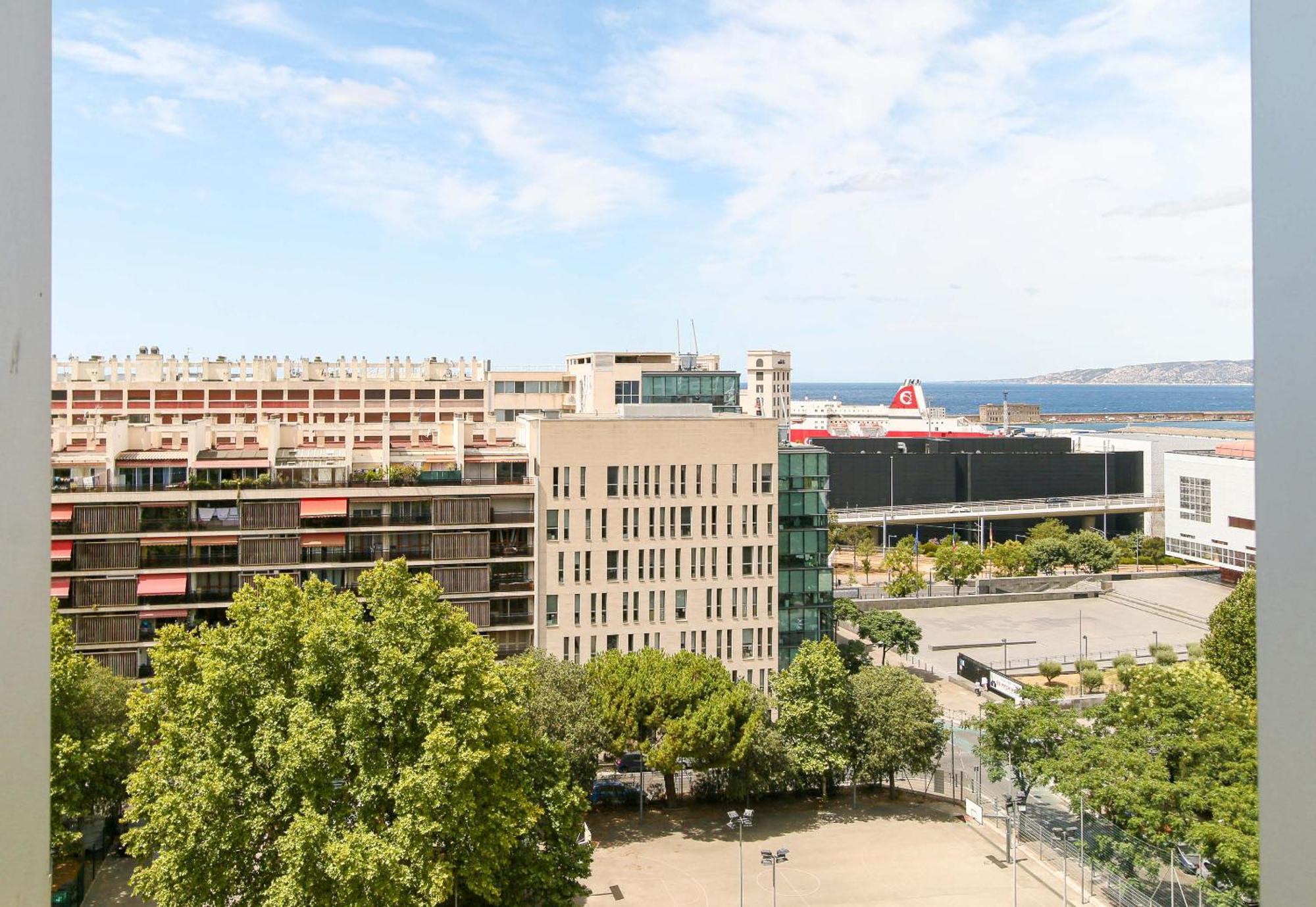 B&B Hôtel Marseille Euromed Buitenkant foto